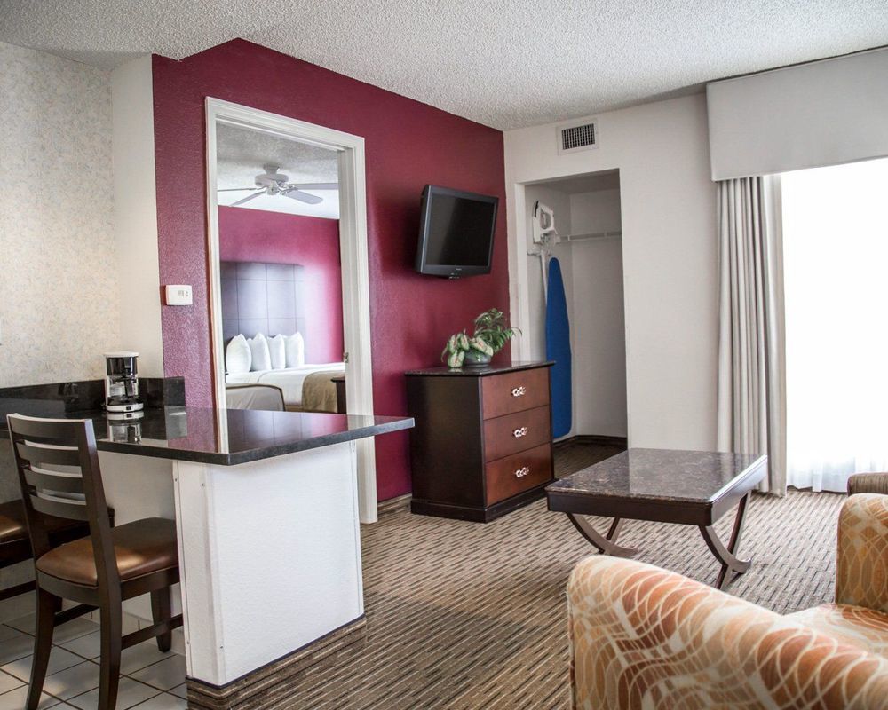 Surestay Plus By Best Western Orlando Lake Buena Vista Esterno foto