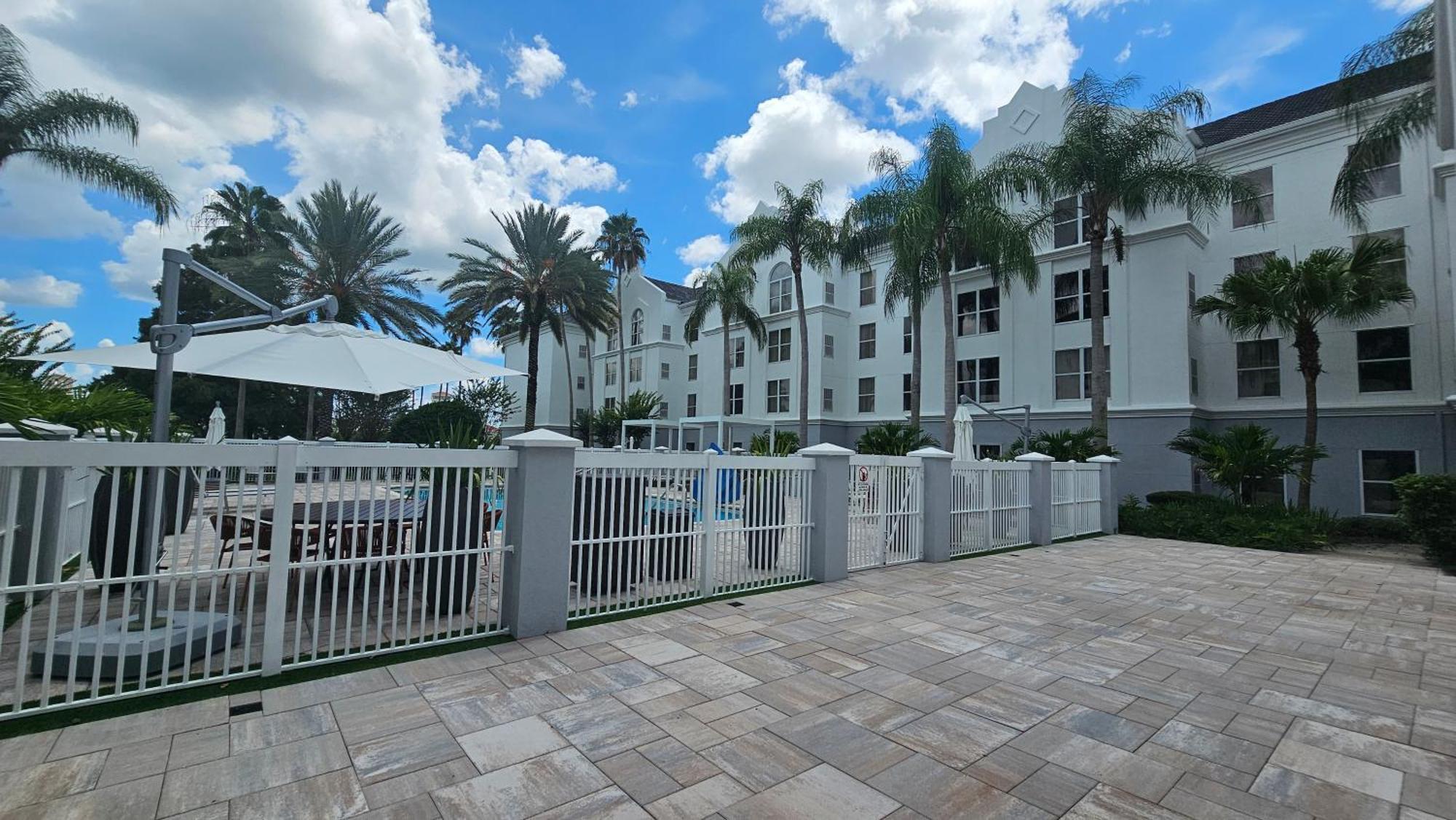 Surestay Plus By Best Western Orlando Lake Buena Vista Esterno foto
