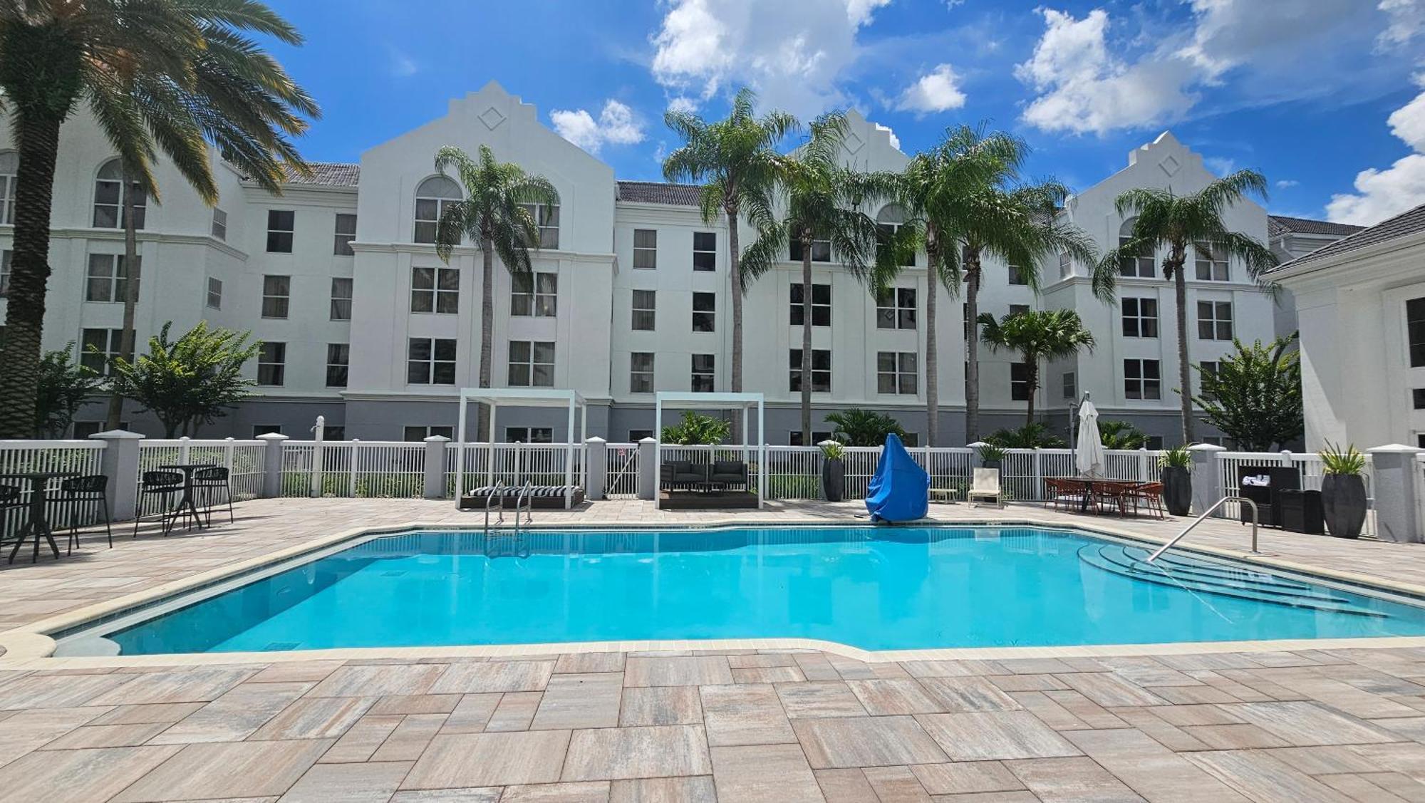 Surestay Plus By Best Western Orlando Lake Buena Vista Esterno foto