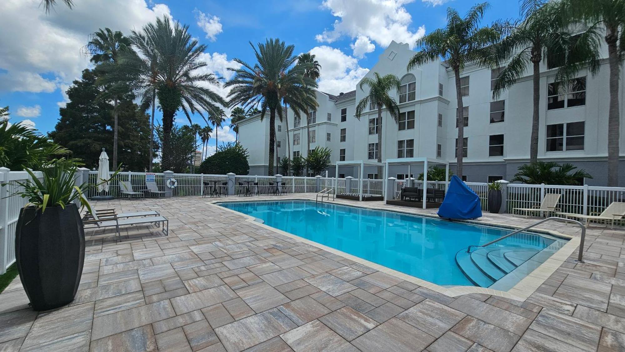Surestay Plus By Best Western Orlando Lake Buena Vista Esterno foto