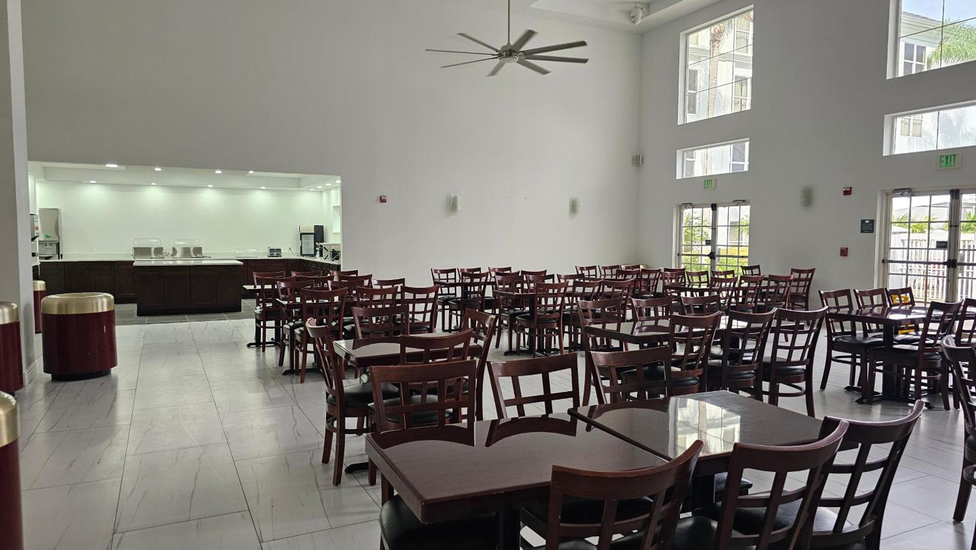 Surestay Plus By Best Western Orlando Lake Buena Vista Esterno foto